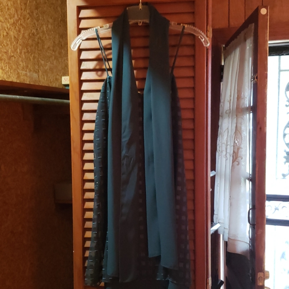 Dress - Picture 4 of 4